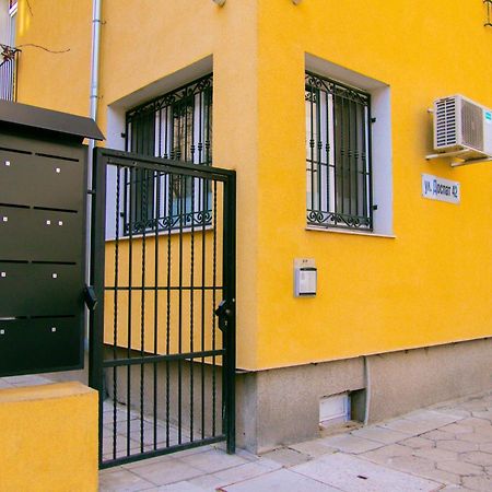 Spacious 1 Bed Flat Near Vitosha Blvd Sofya Dış mekan fotoğraf